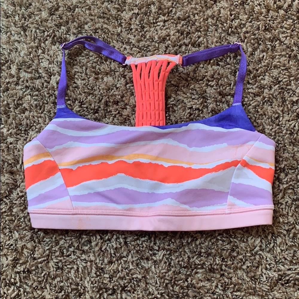 Lululemon sports bra